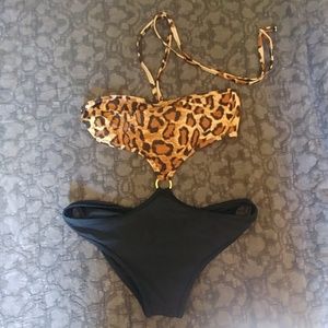 One piece leopard swim suit